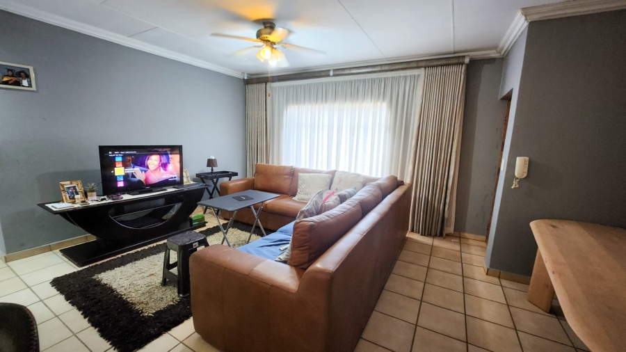 2 Bedroom Property for Sale in Wilkoppies North West